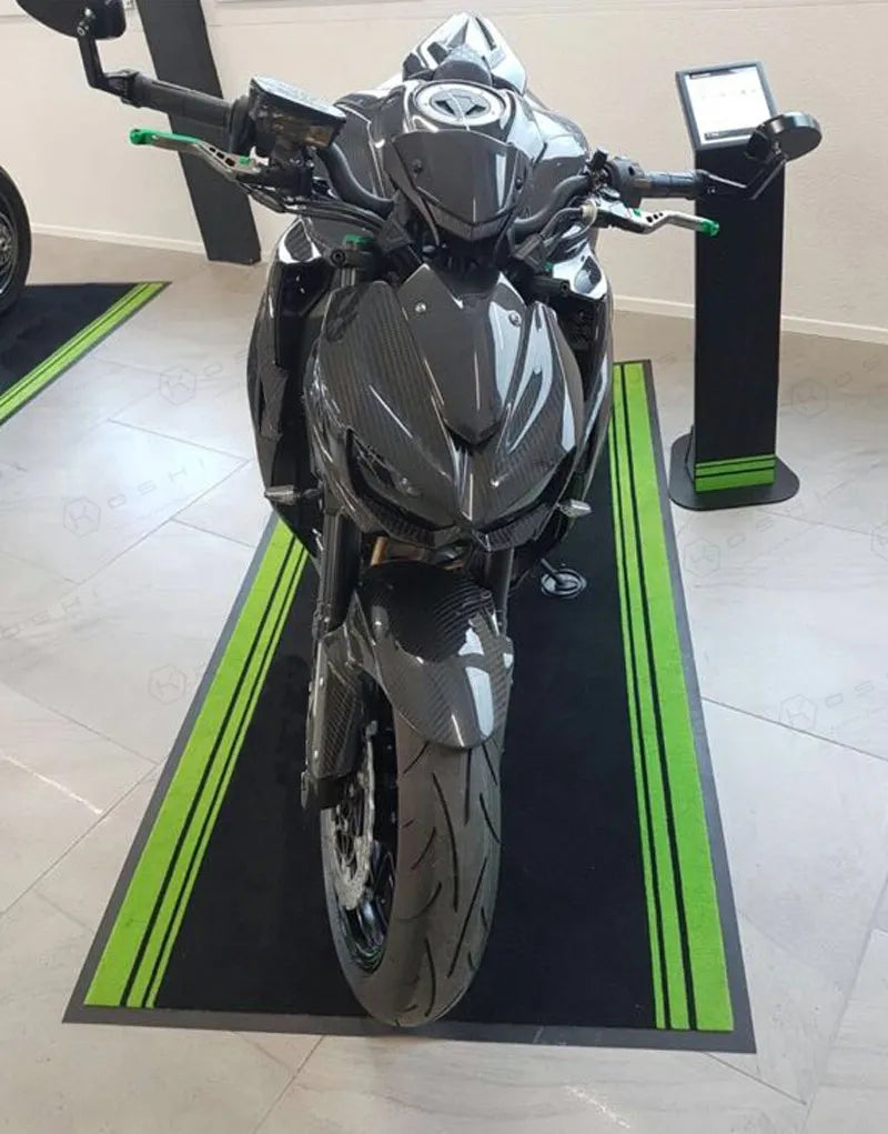 Kawasaki Z1000 Windscreen - Carbon Fibre