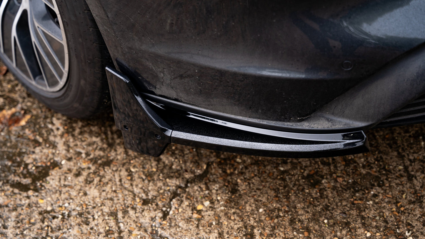Porsche Taycan Pre Facelift - Rear Spats and Aero Blades - TMC Motorsport