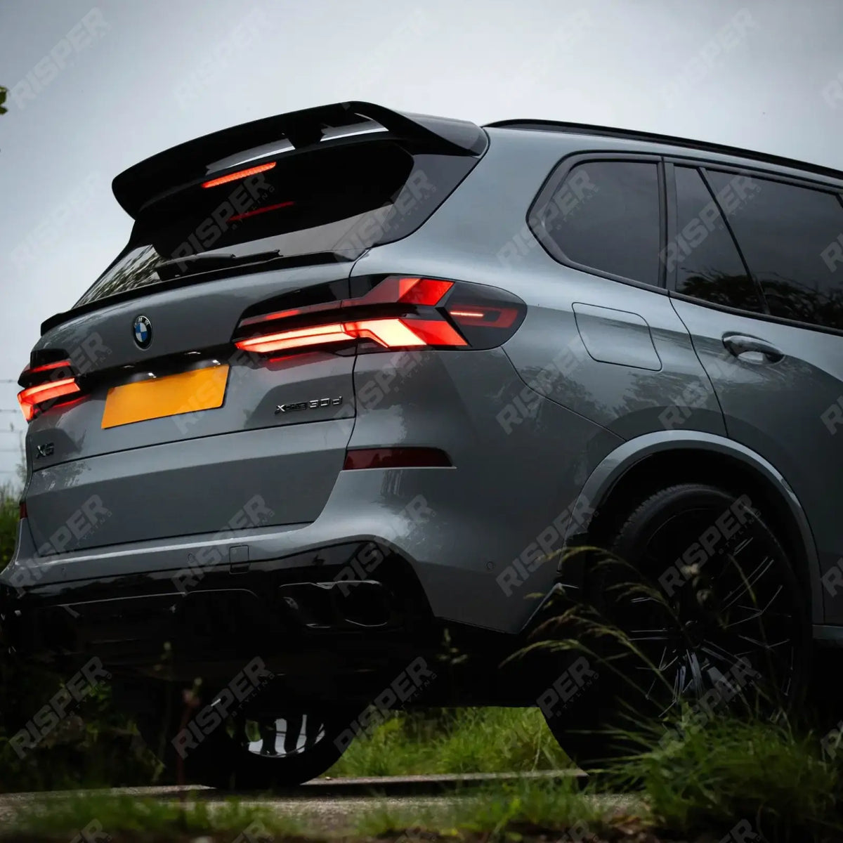 Rear Diffuser In Gloss Black For BMW X5 G05 LCI M Sport 2023+