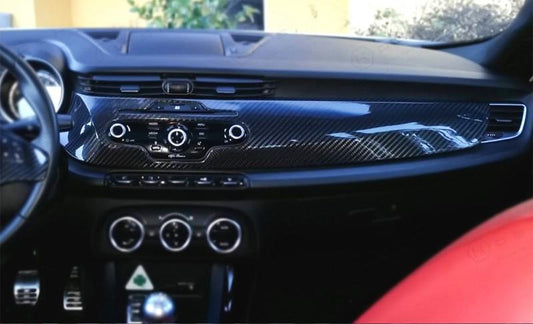 Alfa Romeo Giulietta Dashboard - Carbon Fibre