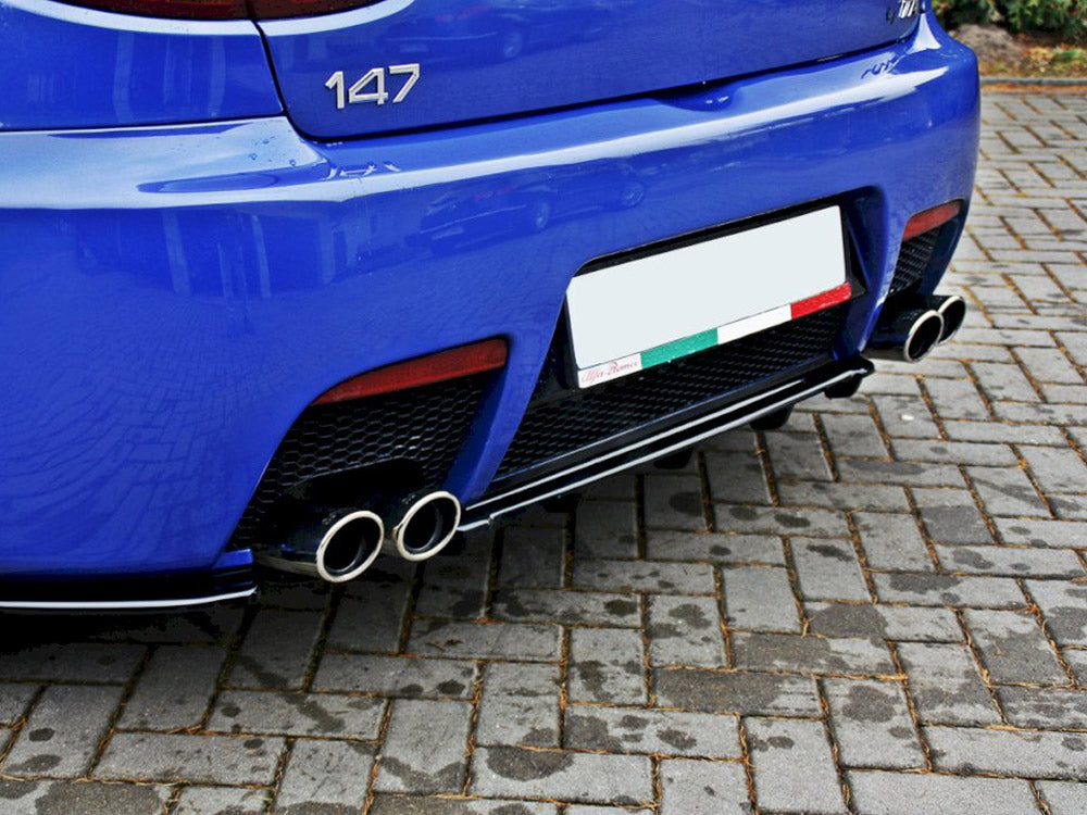 Maxton Design Central Rear Splitter (Vertical Bars) Alfa Romeo 147 GTA - Gloss Black