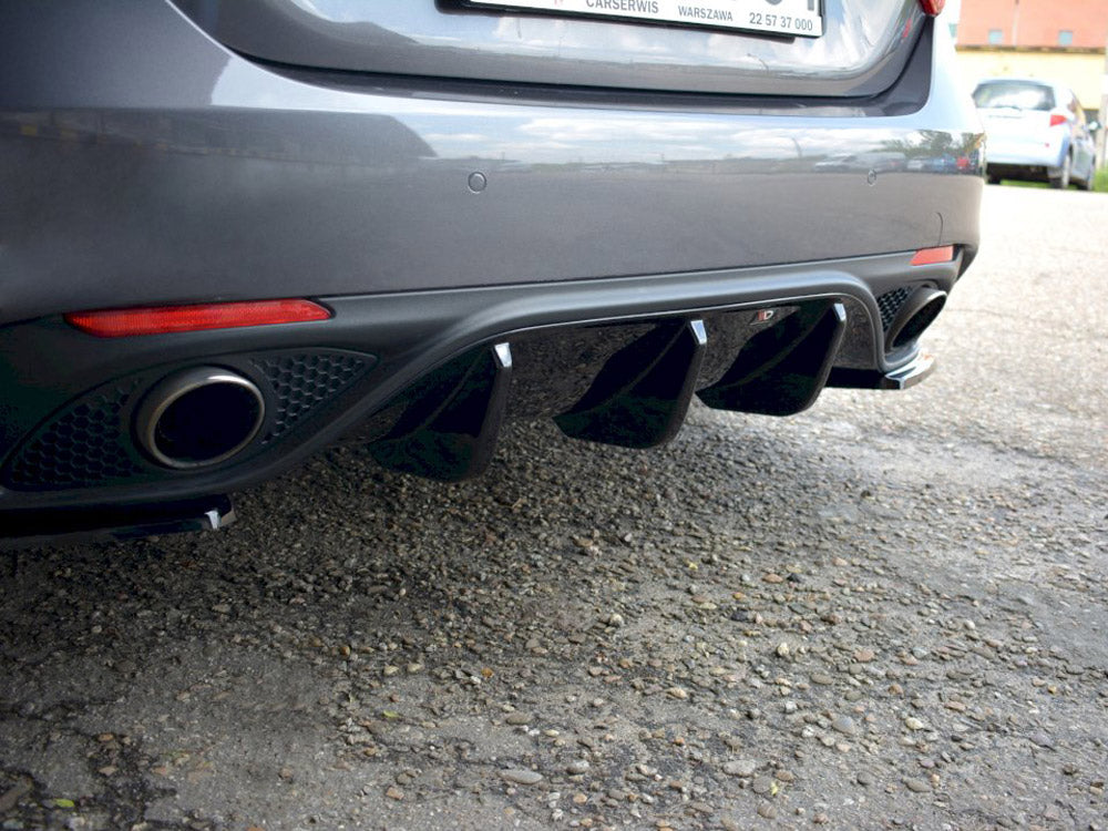 Maxton Design Rear Diffuser Alfa Romeo Giulia Veloce (2015-2019)