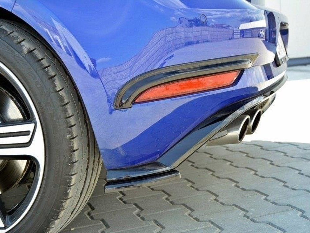 Maxton Design Rear Frames For Lights VW Golf 7 R / R-Line Facelift - Carbon Look
