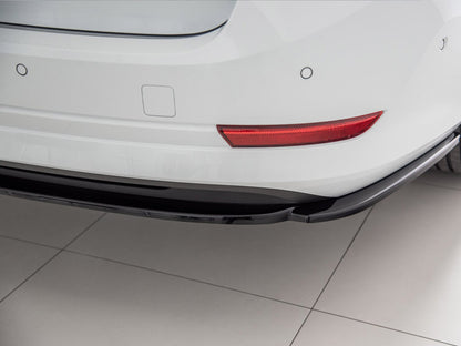 Maxton Design Central Rear Splitter Skoda Octavia Mk4 - Textured