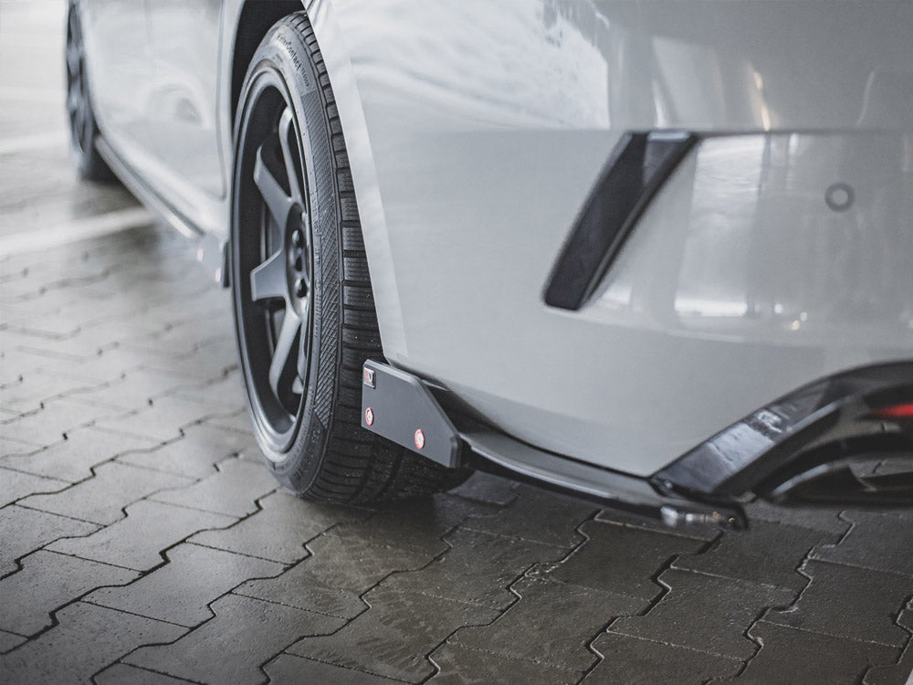 Maxton Design Rear Side Splitters V.2 + Flaps Skoda Octavia RS Mk4