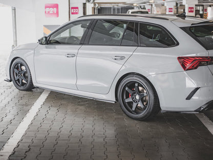 Maxton Design Side Skirts Diffusers V1 Skoda Octavia RS MK4 (2020-) - Carbon Look