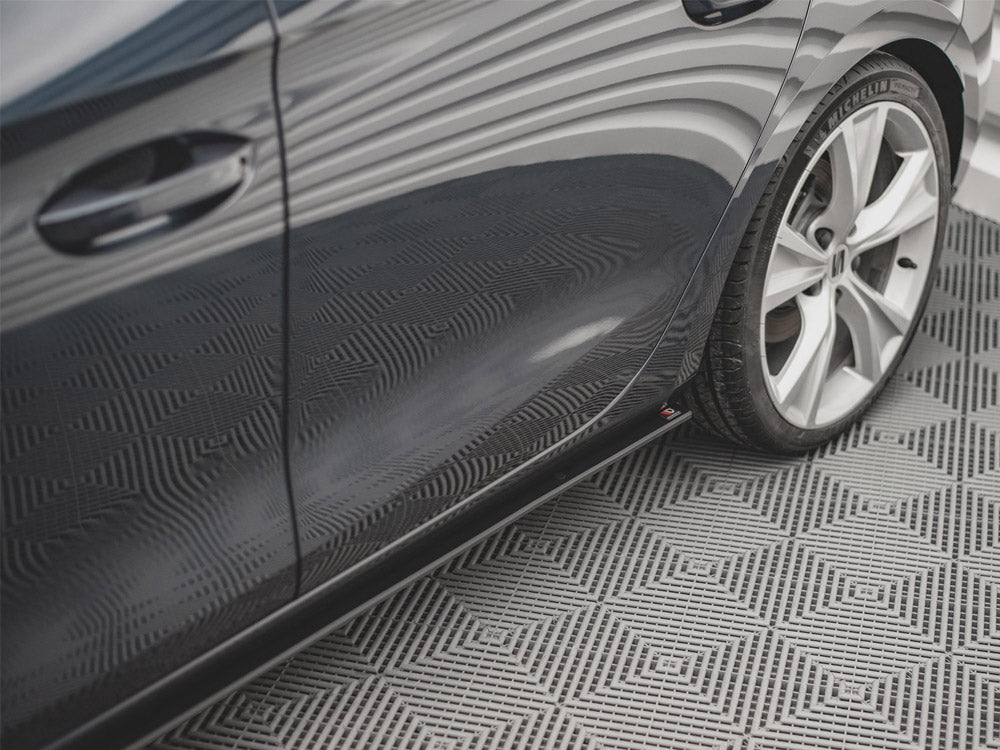 Maxton Design Street PRO Side Skirts Diffusers Seat Leon FR Mk4