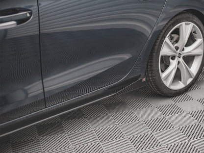 Maxton Design Side Flaps Seat Leon FR Mk4