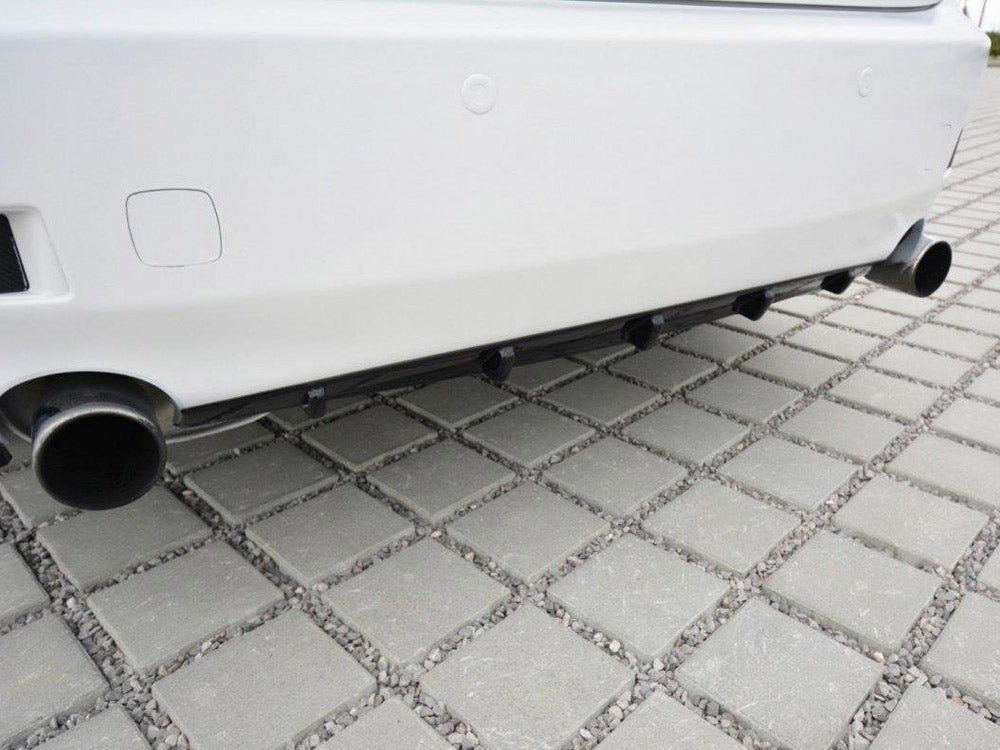 Maxton Design Rear Valance Lexus IS Mk2 - Carbon Look