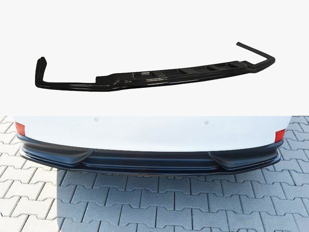 Maxton Design Central Rear Splitter Lexus IS 300H Mk3