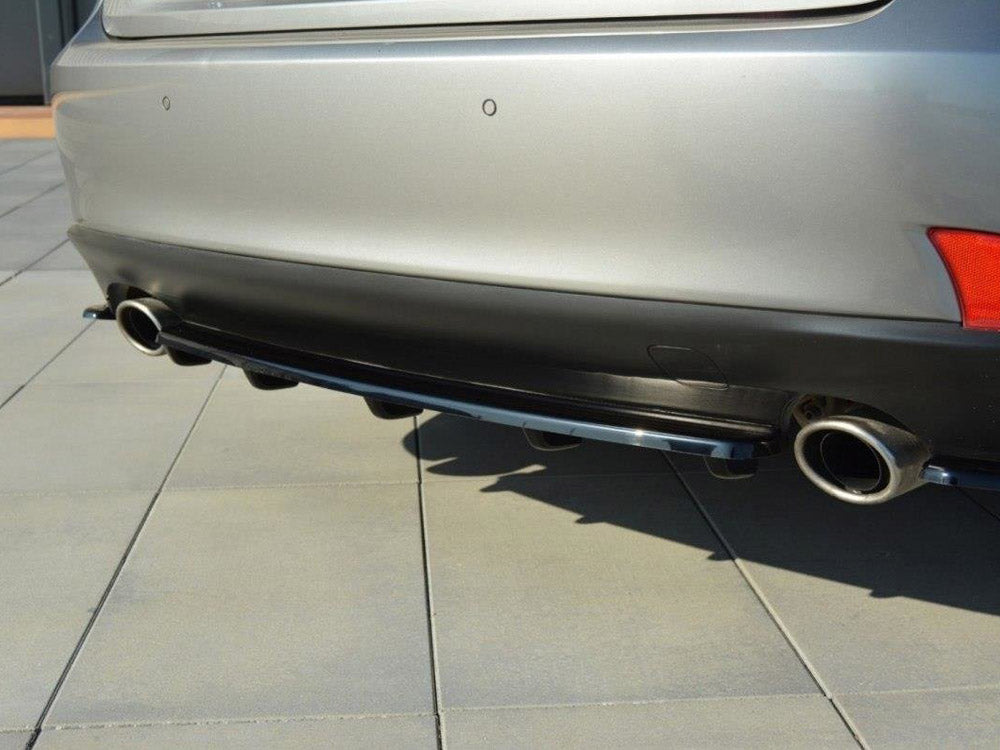 Maxton Design Central Rear Splitter (Vertical Bars) Lexus IS Mk3 T