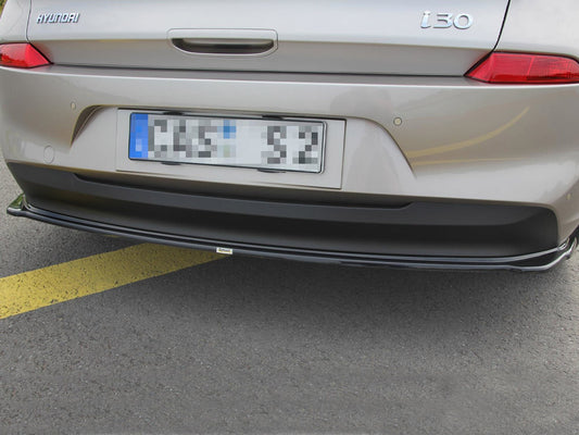 Maxton Design Central Rear Splitter Hyundai I30 Mk3 Hatchback