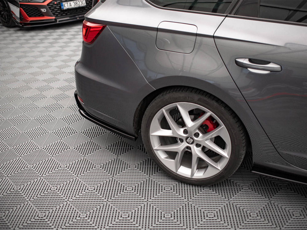 Maxton Design Rear Side Splitters V.2 Seat Leon FR Sportstourer MK3 (2012-2016)