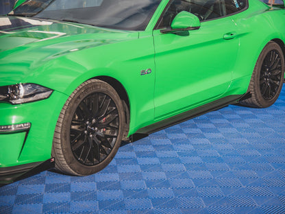 Maxton Design Street PRO Side Skirts Diffusers V.1 + Flaps Ford Mustang GT Mk6 Facelift - Black-Red + Gloss Flaps