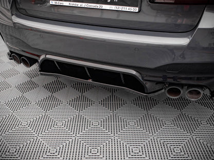 Maxton Design Central Rear Splitter BMW M5 F90