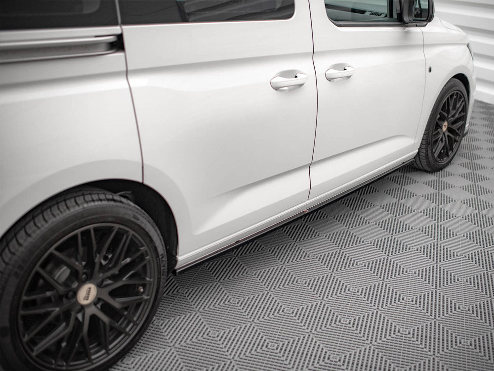 Maxton Design Side Skirts Diffusers VW Caddy Mk5 / Ford Transit Connect Mk3