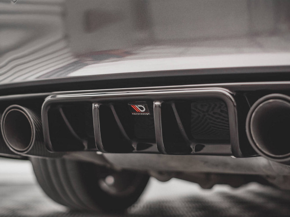 Maxton Design Rear Valance BMW M4 F82 (2014-2020)