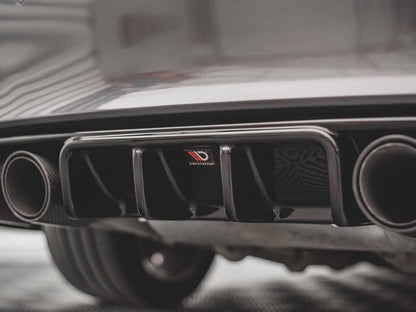 Maxton Design Rear Valance BMW M4 F82 (2014-2020)