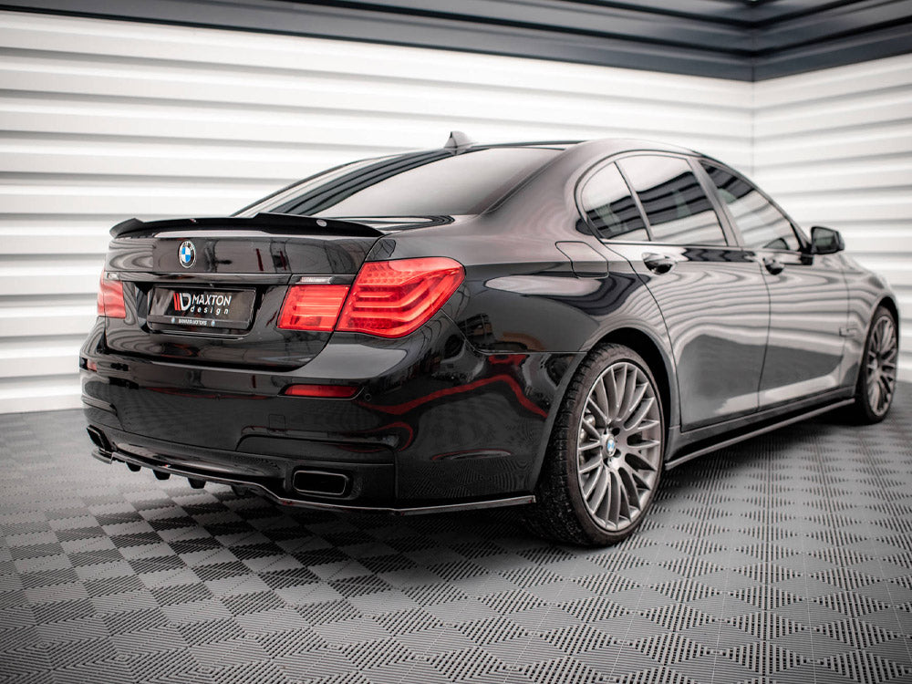 Maxton Design Central Rear Splitter (Vertical Bars) BMW 7 M-Pack F01