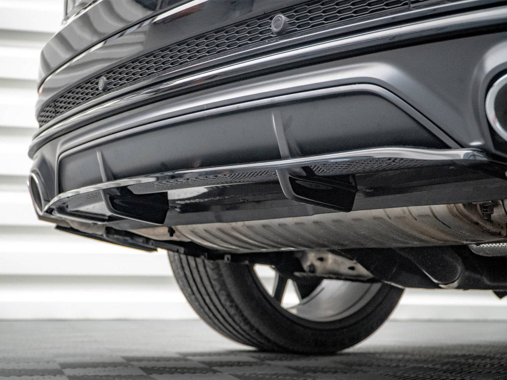 Maxton Design Central Rear Splitter (Vertical Bars) V.1 Audi SQ8 Mk1