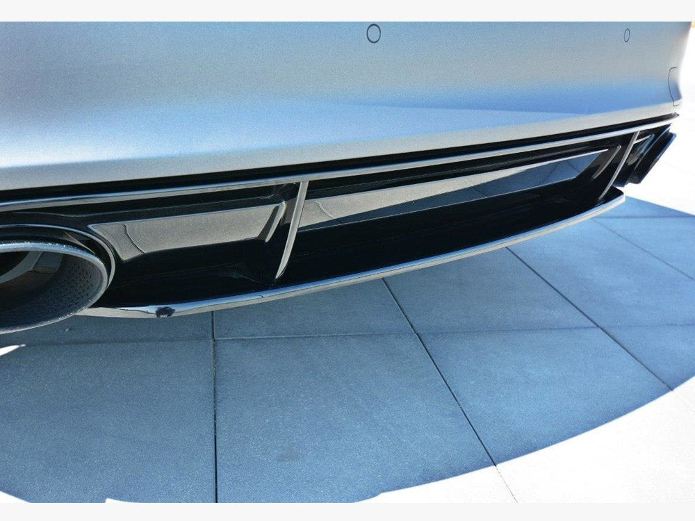 Maxton Design Central Rear Splitter Audi RS7 C7