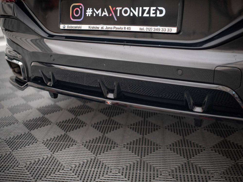 Maxton Design Central Rear Splitter (Vertical Bars) V.3 BMW X6 M-Pack G06