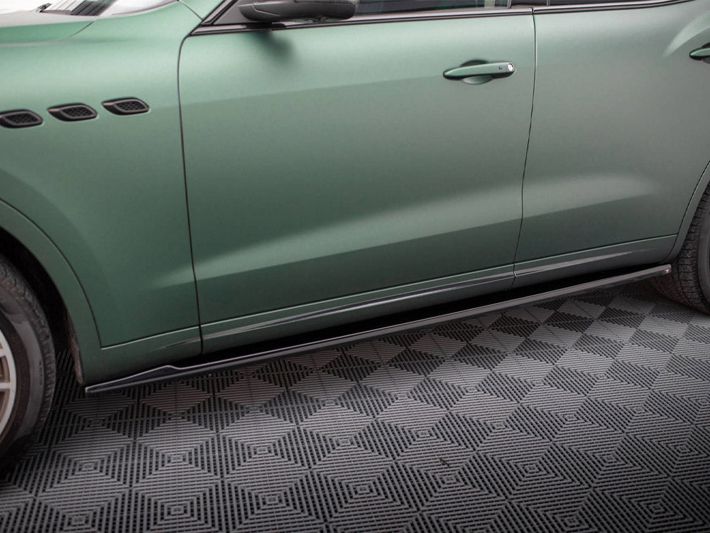 Maxton Design Side Skirts Diffusers Maserati Levante Mk1