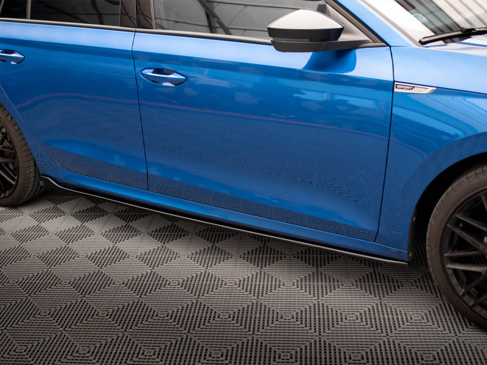 Maxton Design Side Skirts Diffusers V.1 Skoda Octavia Mk4 - Carbon Look