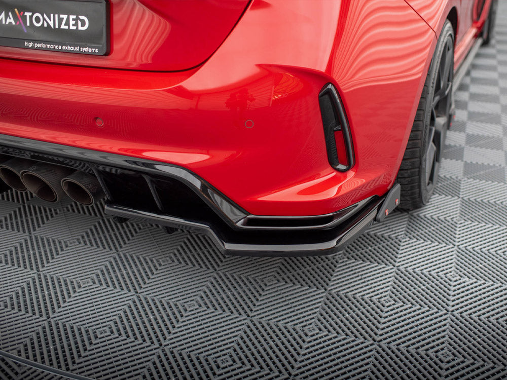 Maxton Design Central Rear Splitter (Vertical Bars) V.1 + Flaps Honda Civic Type-R Mk 11
