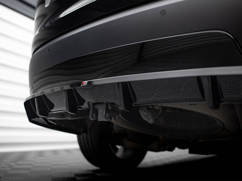 Maxton Design Central Rear Splitter (Vertical Bars) Land Rover Discovery HSE Mk5