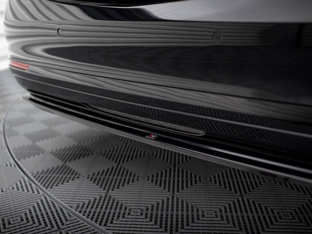 Maxton Design Central Rear Splitter V.2 Mercedes-Benz S W222