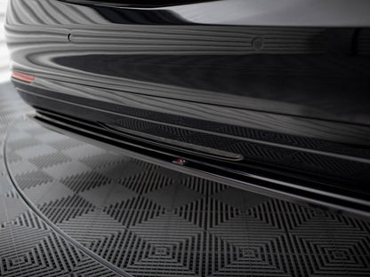 Maxton Design Central Rear Splitter V.2 Mercedes-Benz S W222