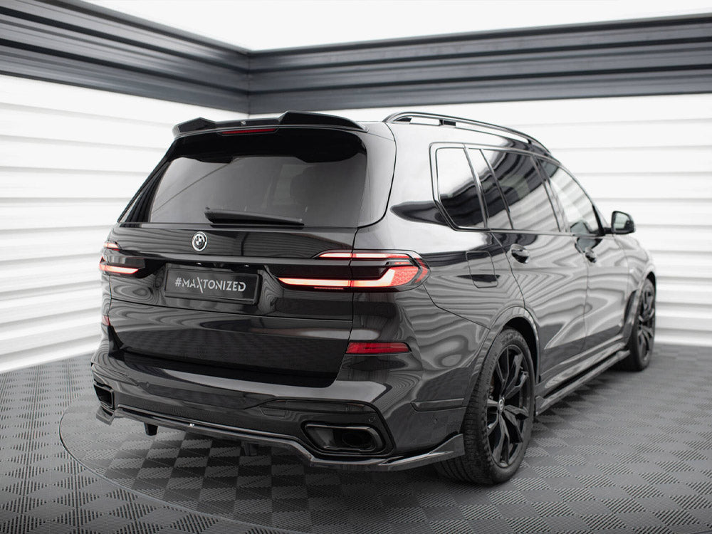 Maxton Design Central Rear Splitter (Vertical Bars) BMW X7 M-Pack G07 Facelift