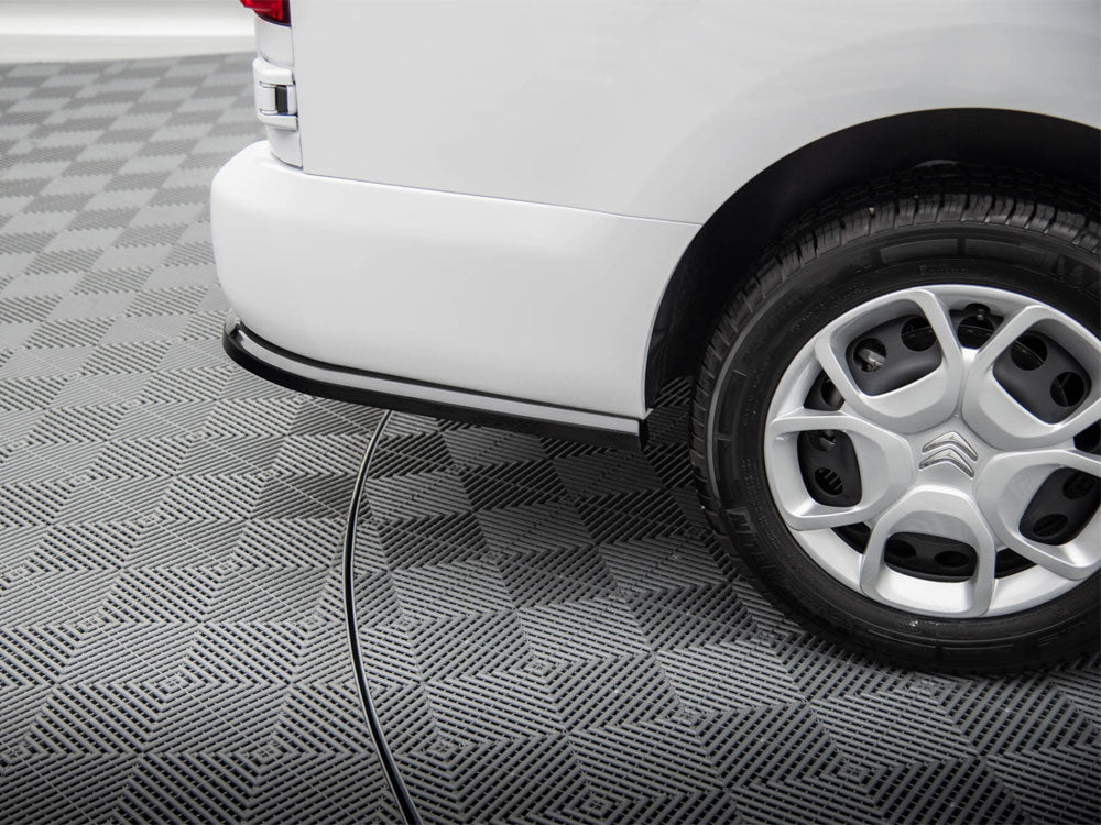 Maxton Design Central Rear Splitter (Vertical Bars) Citroen Jumpy L3 Mk3