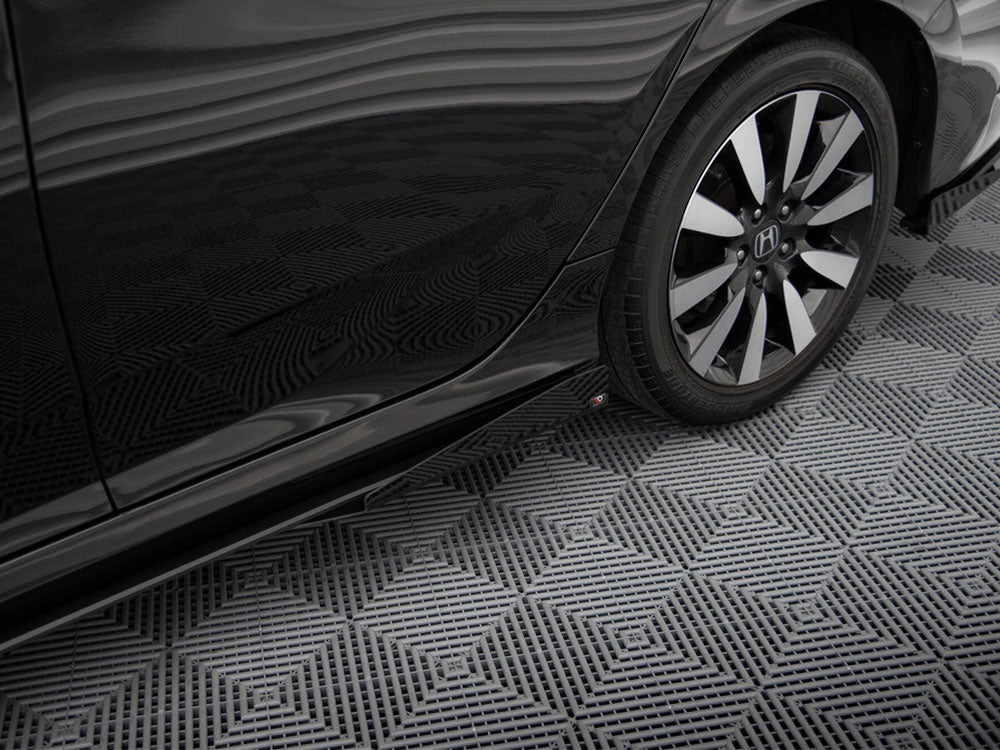 Maxton Design Street PRO Side Skirts Diffusers + Flaps Honda Civic Mk10