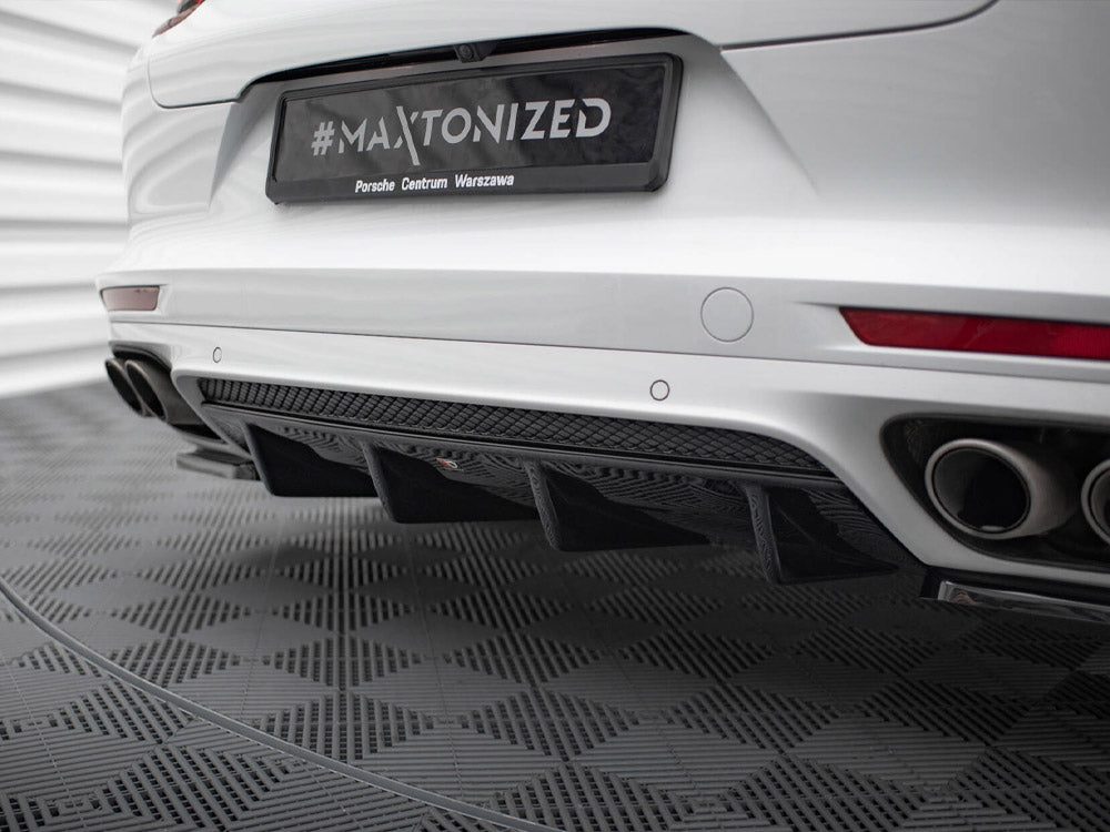 Maxton Design Rear Valance Porsche Panamera GTS 971