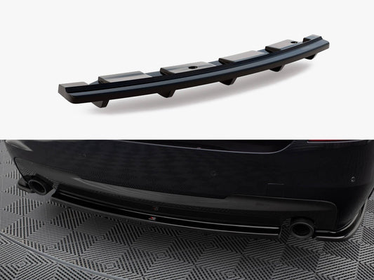 Maxton Design Central Rear Splitter (Vertical Bars) BMW 5 F11 M-Pack