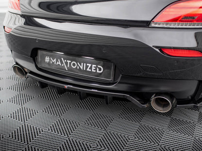 Maxton Design Central Rear Splitter (Vertical Bars) BMW Z4 M-Pack E89 Facelift