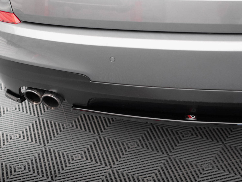 Maxton Design Central Rear Splitter BMW 5 GT M-Pack F07