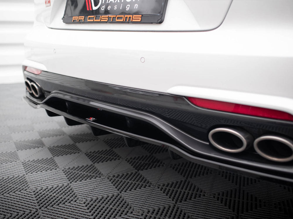 Maxton Design Central Rear Splitter (Vertical Bars) Kia Stinger Mk1