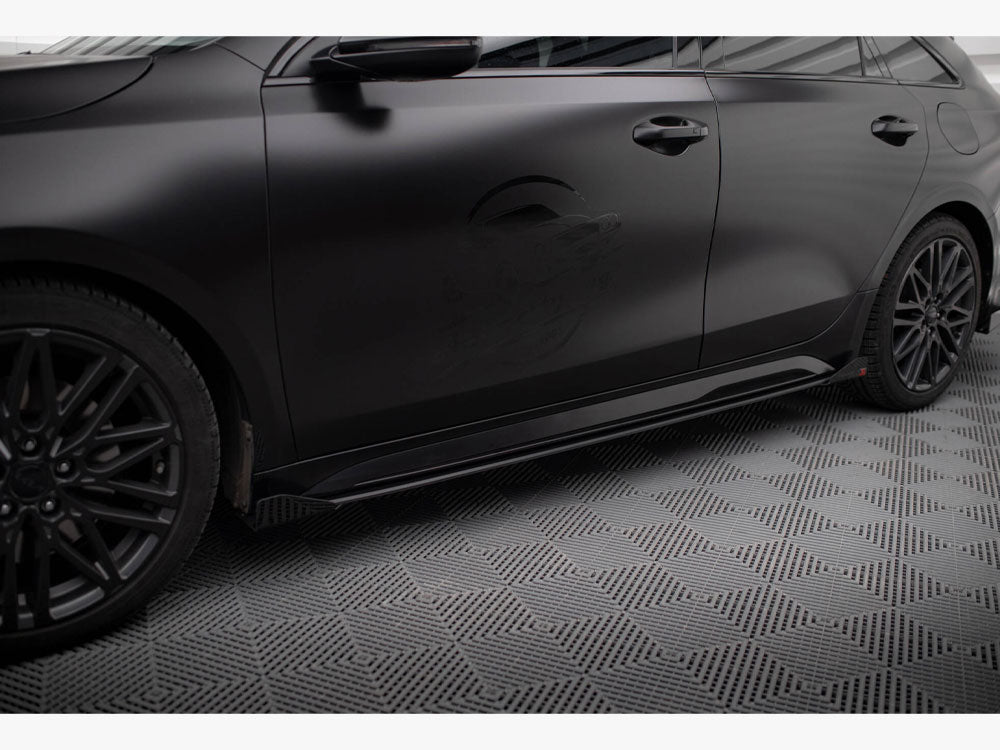 Maxton Design Street PRO Side Skirts Diffusers + Flaps Kia Proceed GT / GT-Line Mk1 Facelift / Ceed GT Mk3 Facelift