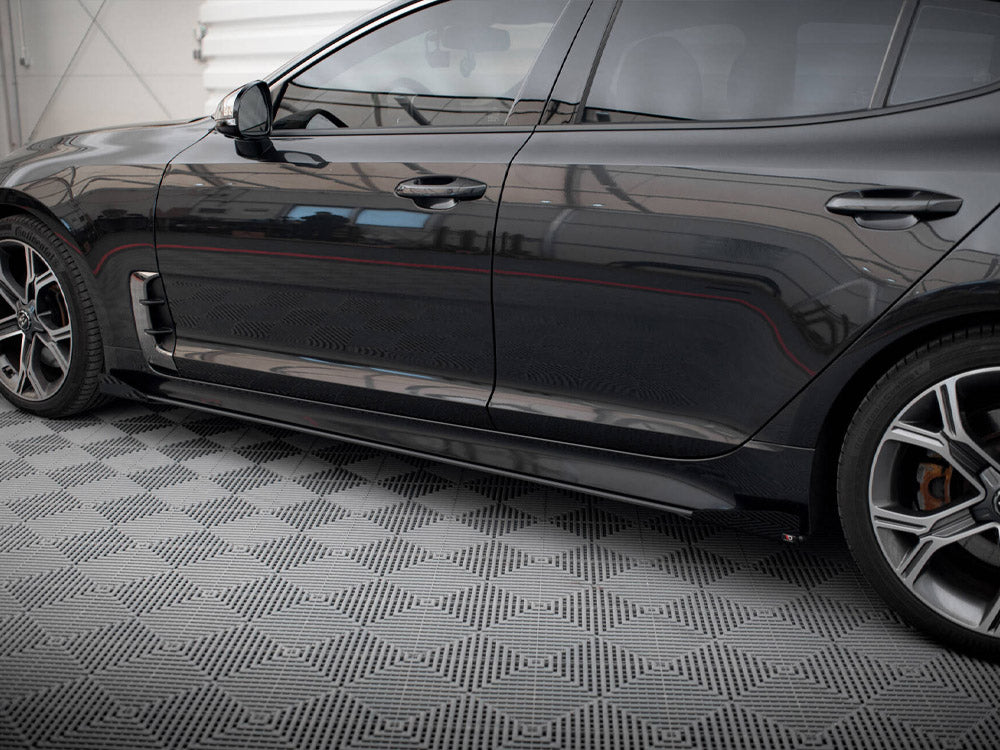 Maxton Design Street PRO Side Skirts Diffusers + Flaps Kia Stinger GT / GT-Line / Standard Mk1