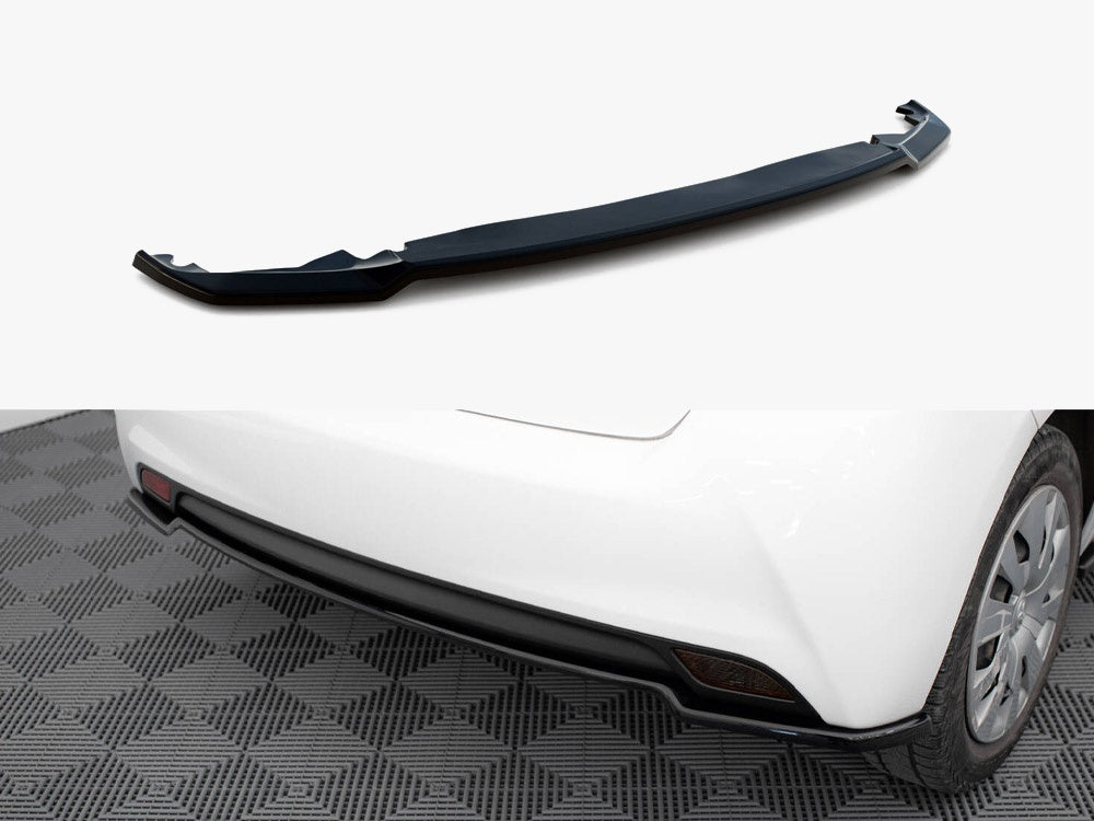 Maxton Design Central Rear Splitter Toyota Yaris Mk3 Facelift