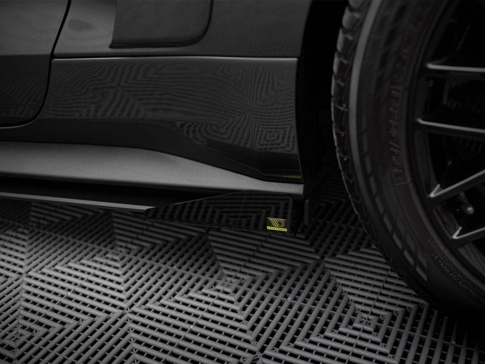 Maxton Design Street PRO Side Skirts Diffusers + Flaps Ford Mustang GT Mk6