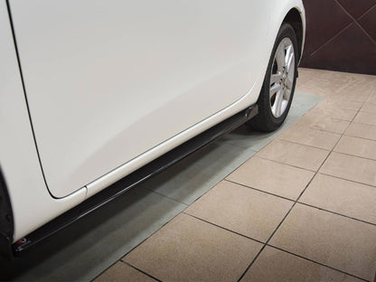 Maxton Design Side Skirts Diffusers Toyota IQ