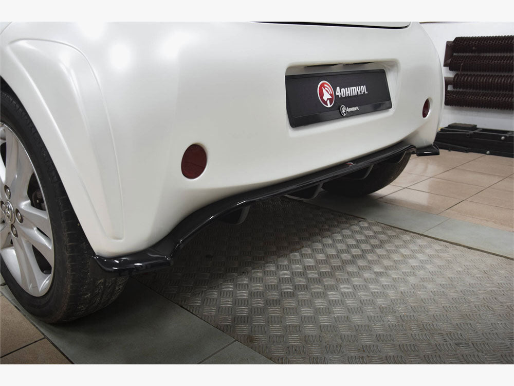 Maxton Design Central Rear Splitter (Vertical Bars) Toyota IQ