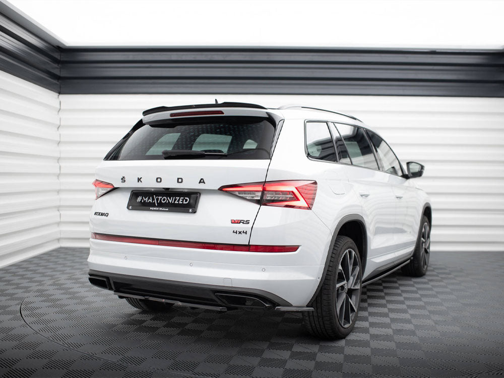 Maxton Design Central Rear Splitter (Vertical Bars) Skoda Kodiaq RS - Carbon Look