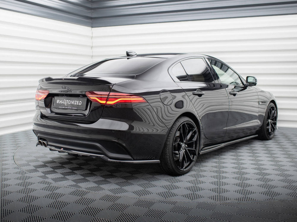 Maxton Design Spoiler CAP 3D Jaguar XE X760 Facelift