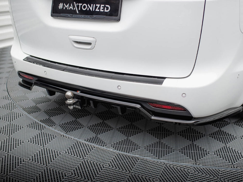 Maxton Design Central Rear Splitter (Vertical Bars) Chrysler Pacifica Mk2 Facelift