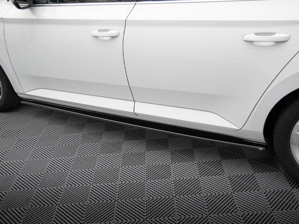 Maxton Design Side Skirts Diffusers Skoda Superb Mk3